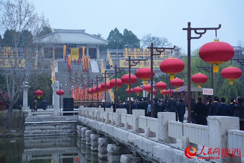 祭祀隊(duì)伍依次入場。人民網(wǎng) 黨童攝